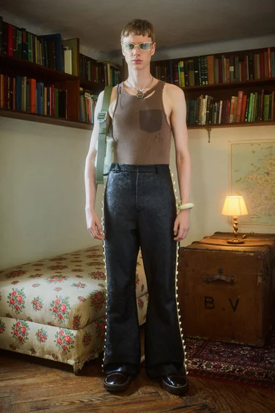 Look 16